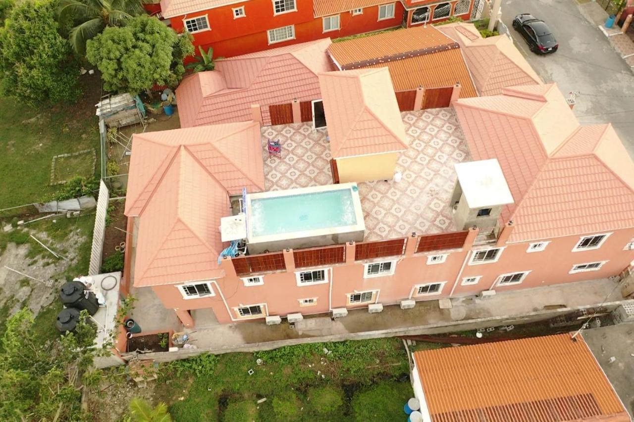 Royal Vybez Vacation Homes Spanish Town Exterior foto